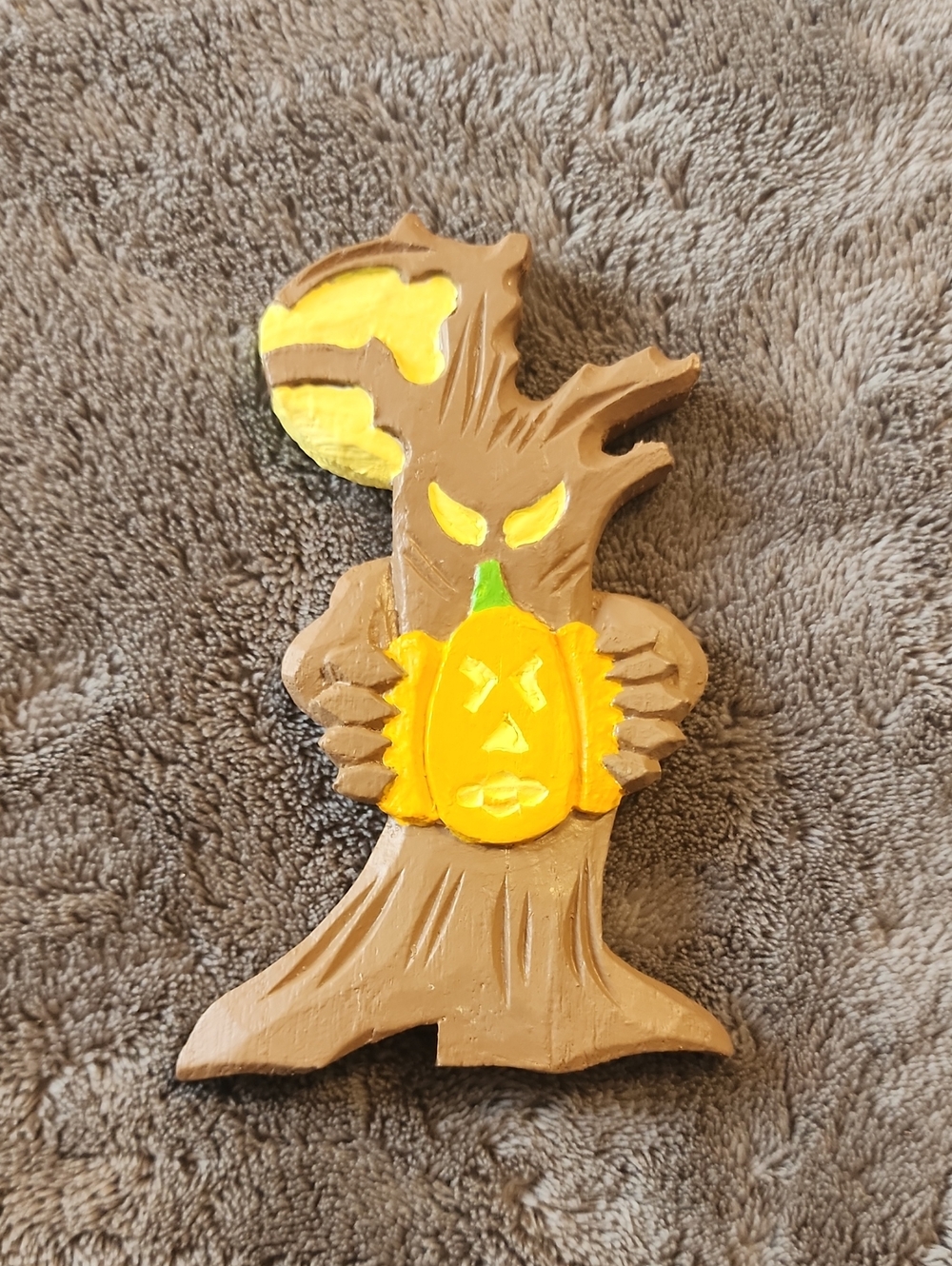 Wooden Painted Halloween Tree Decor!